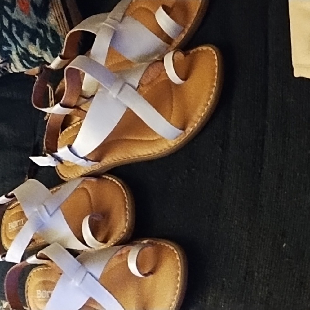 Born Inya white Leather Slingback Buckle Women's strappy Sandals Size 8M NWT OBO - Picture 9 of 9